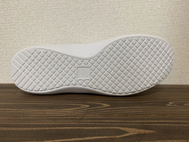 メディカルエレパスCSS-700Siの靴底は足音が少ない