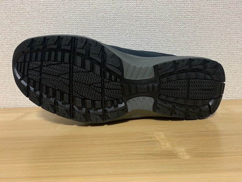 ムーンスターSPLT197の靴底は、すり減りにくく滑りにくい