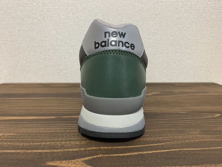 ニューバランス996のクッションは靴底へ向けて広くなっている