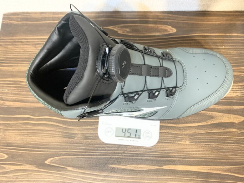 ミズノのBoaの安全靴のオールマイティLS73Mは27.5cmで451g